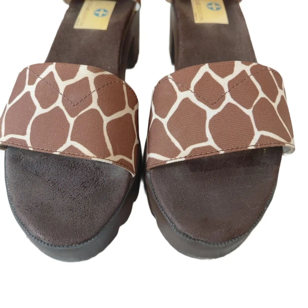 CHARLESTON SHOE CO. Giraffe Print Sandals Strappy Block Heels Size 6.5